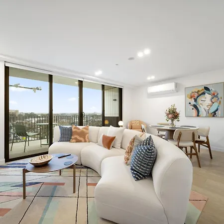 Sleek Inner-City 2-Bed With Swimming Pool & Bbq Canberra Exterior photo